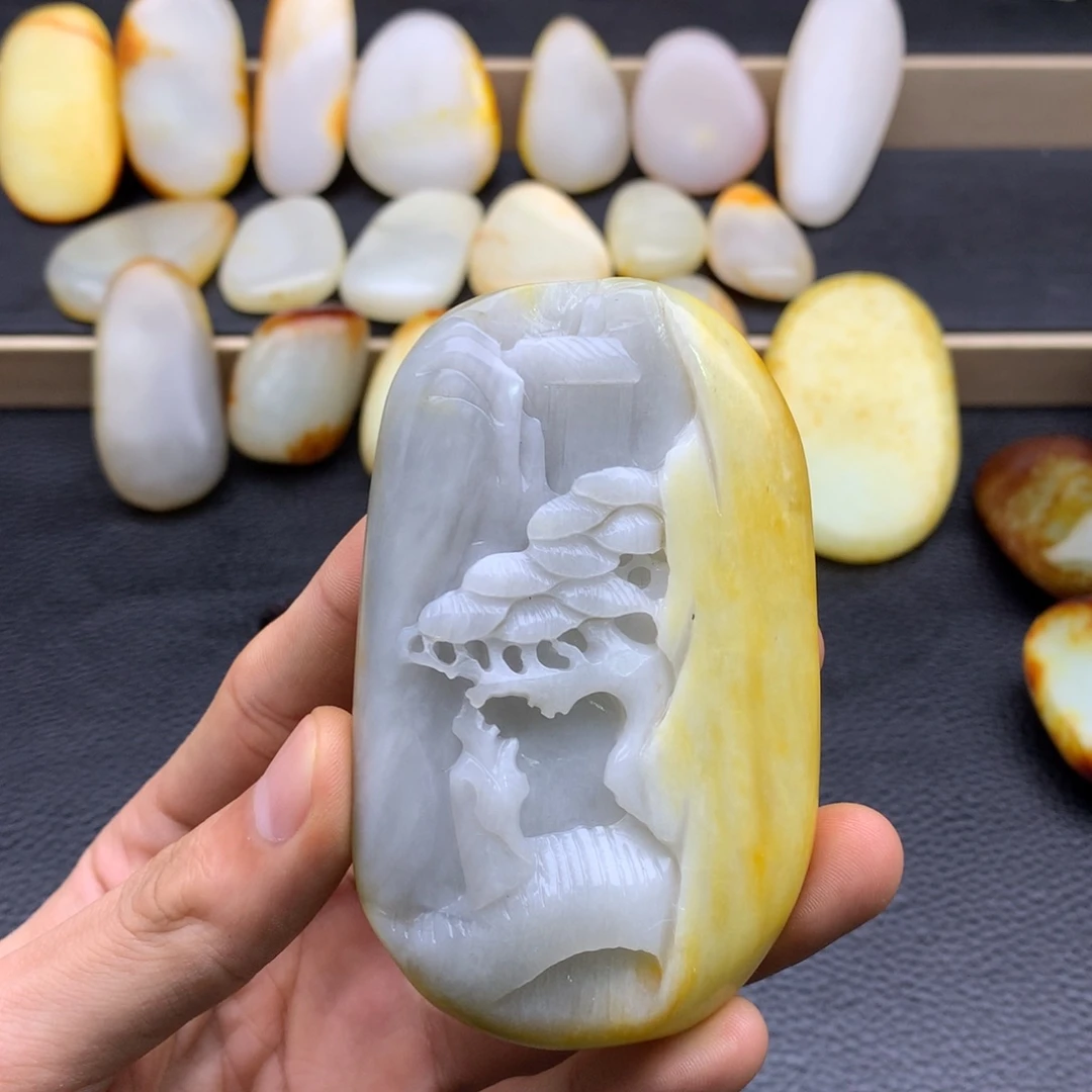 和田玉颈饰未镶嵌