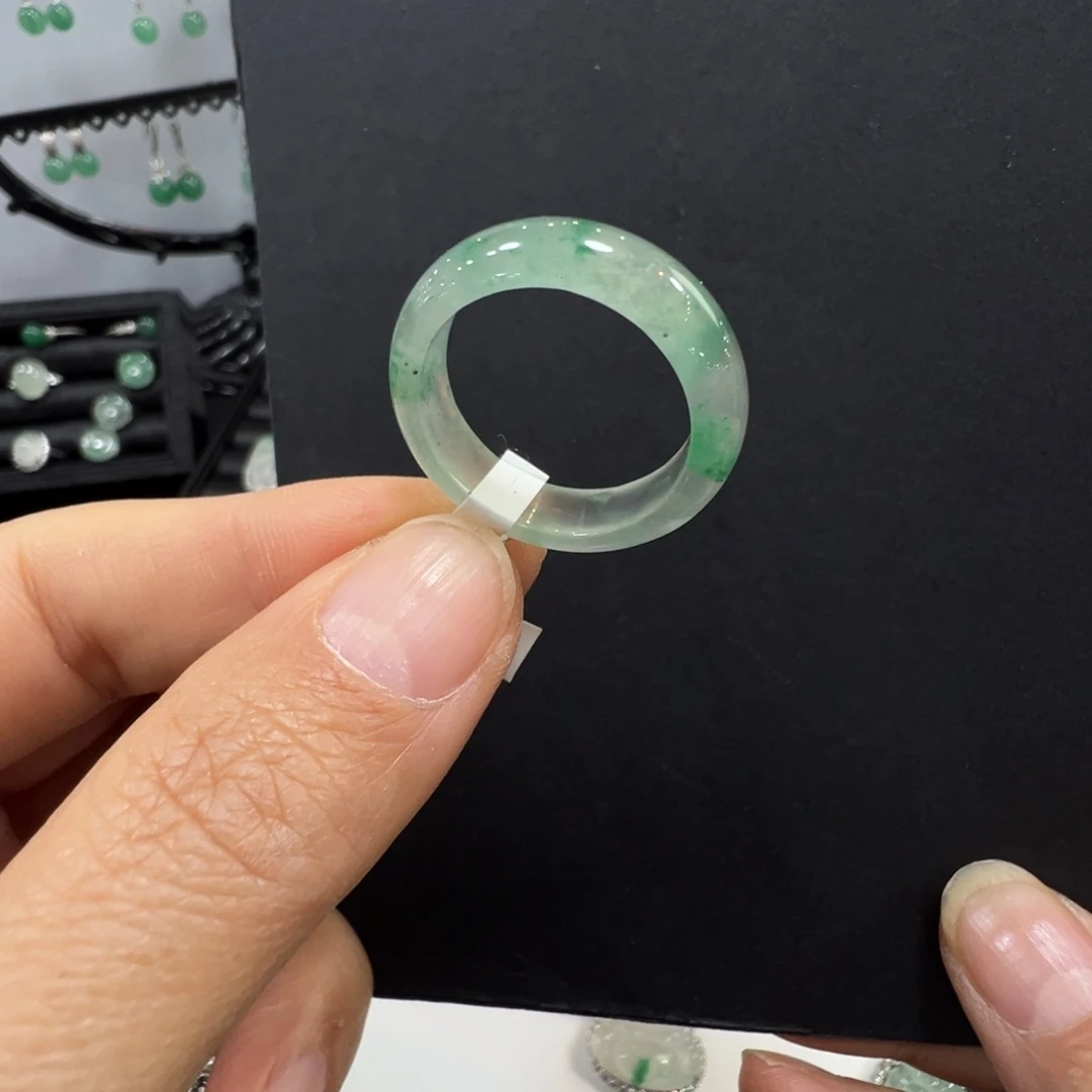 石英质玉未镶嵌戒圈19号