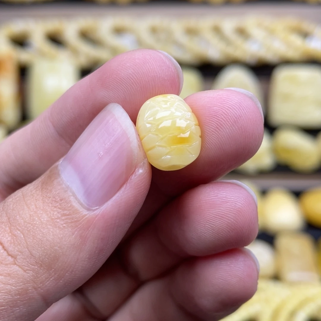 琥珀未镶嵌裸石琥珀蜜蜡