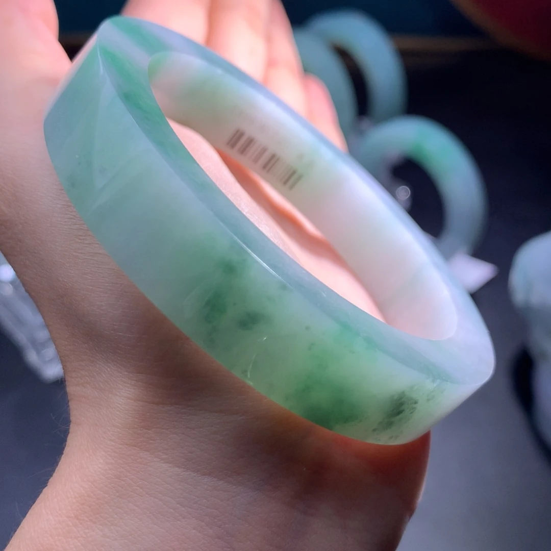 未镶嵌特价大漏62定制翡翠