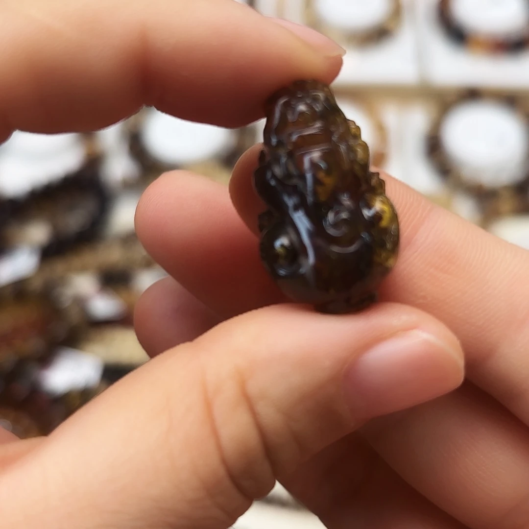 琥珀未镶嵌裸石大