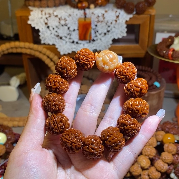 手串金刚菩提196玉华肉貔貅一物