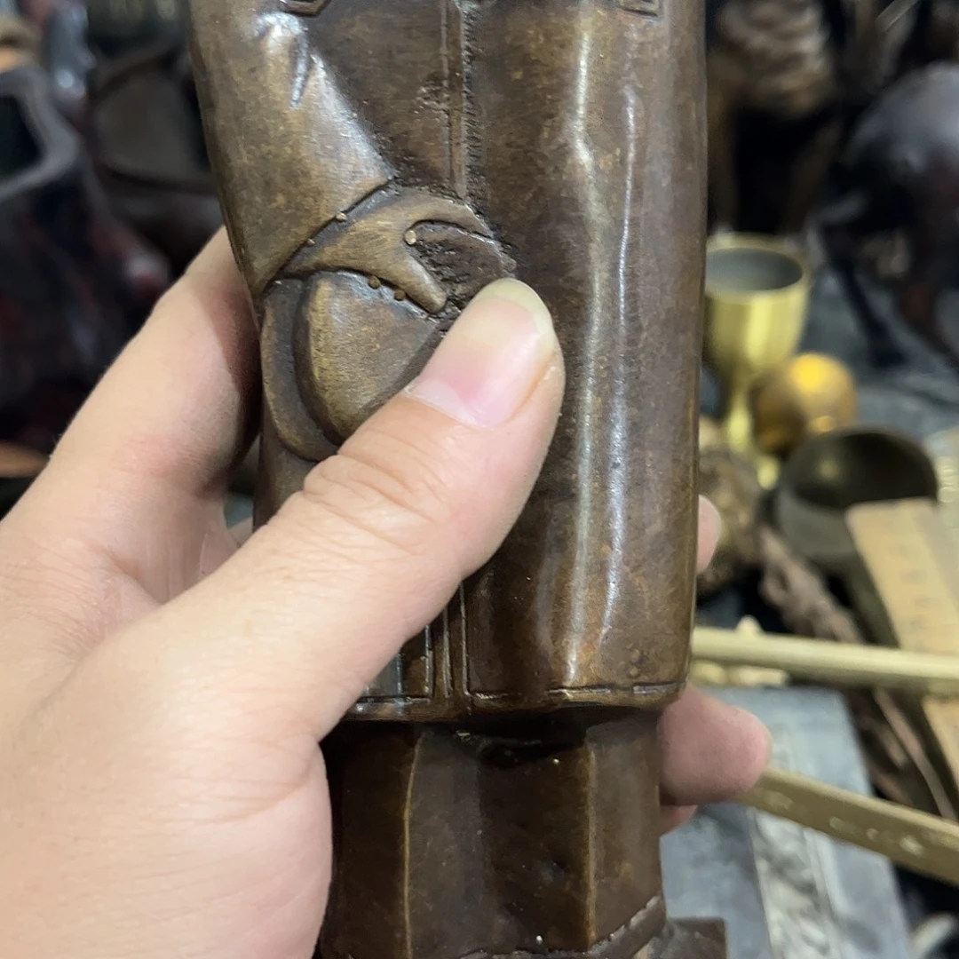 马***斌闪电购铜摆件工艺品