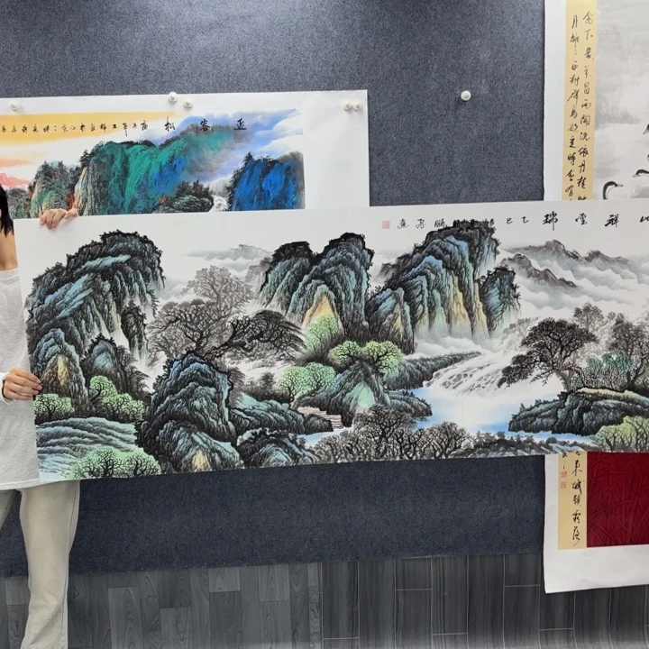 字画等多种形式的艺术作品和