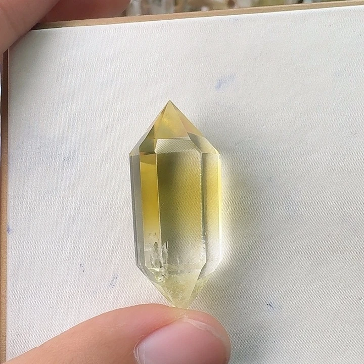 未镶嵌珠宝半成品水晶黄水晶蓝针