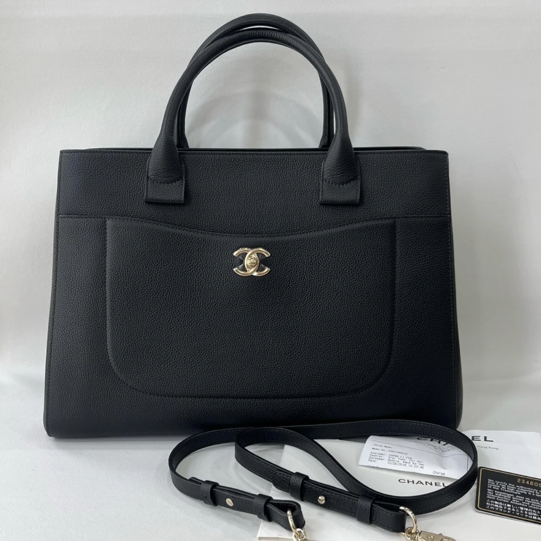 99新 Chanel/香奈儿 捐金沉珠/黑金托特包单肩