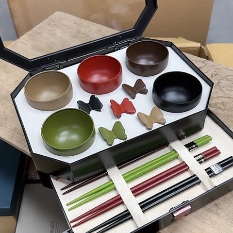 树脂制品精品摆件。