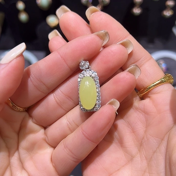 和田玉银S925镶嵌颈饰