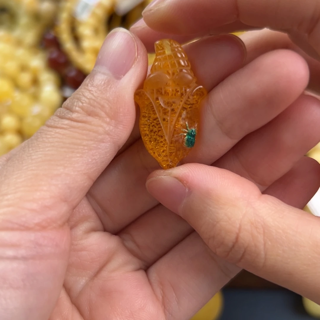 琥珀未镶嵌珠宝奇石