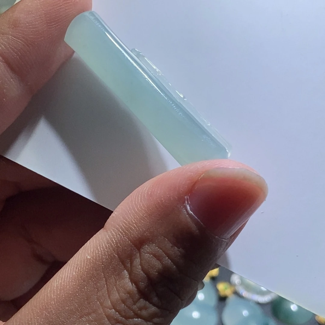 翡翠颈饰未镶嵌天然