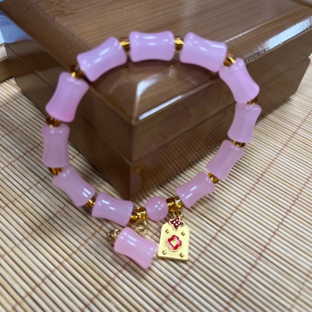 时尚休闲藕粉休闲手串