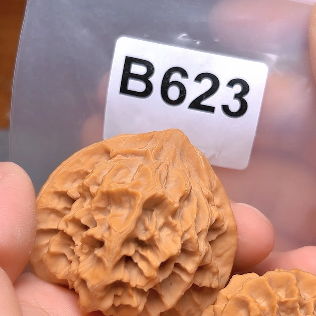 文玩核桃吊坠48帝王