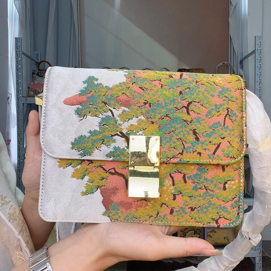 织物桑蚕丝非遗唐锦按扣风琴