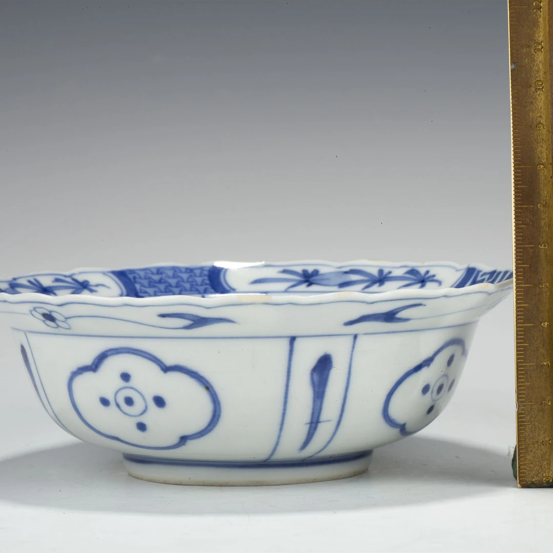 【拍卖-清】·青花飞黄腾达纹花口碗