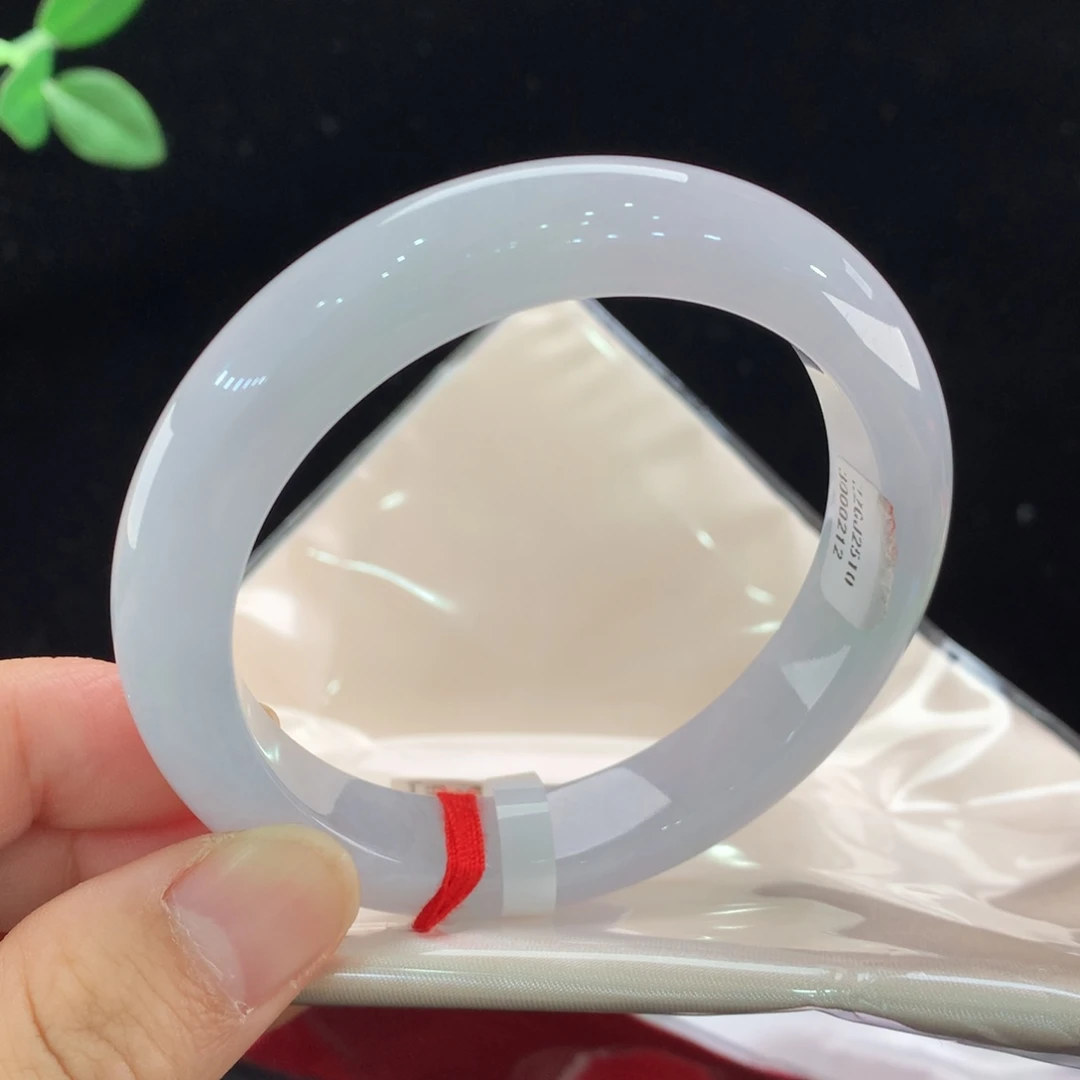 翡翠未镶嵌手镯0212