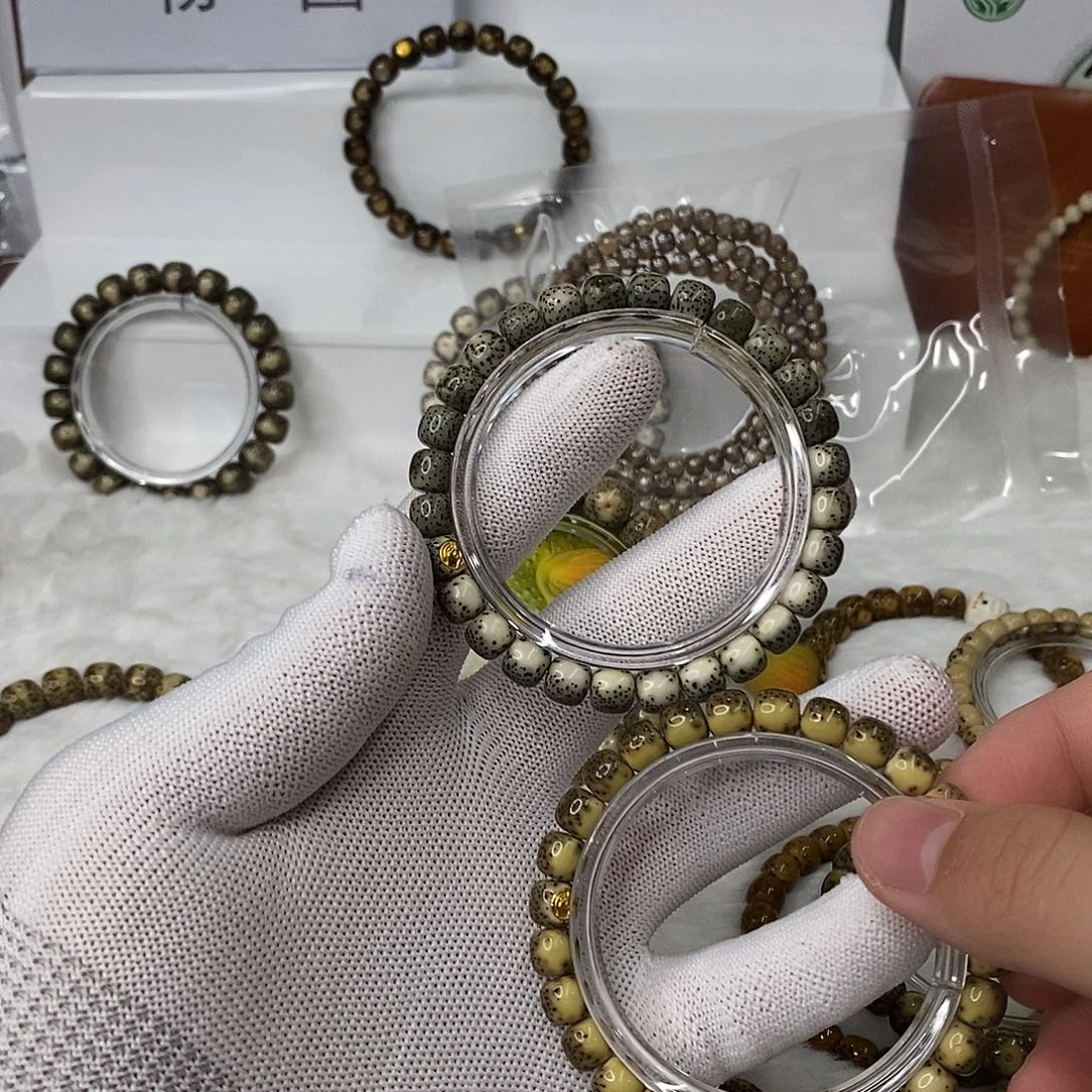 星月菩提手串118。  b29