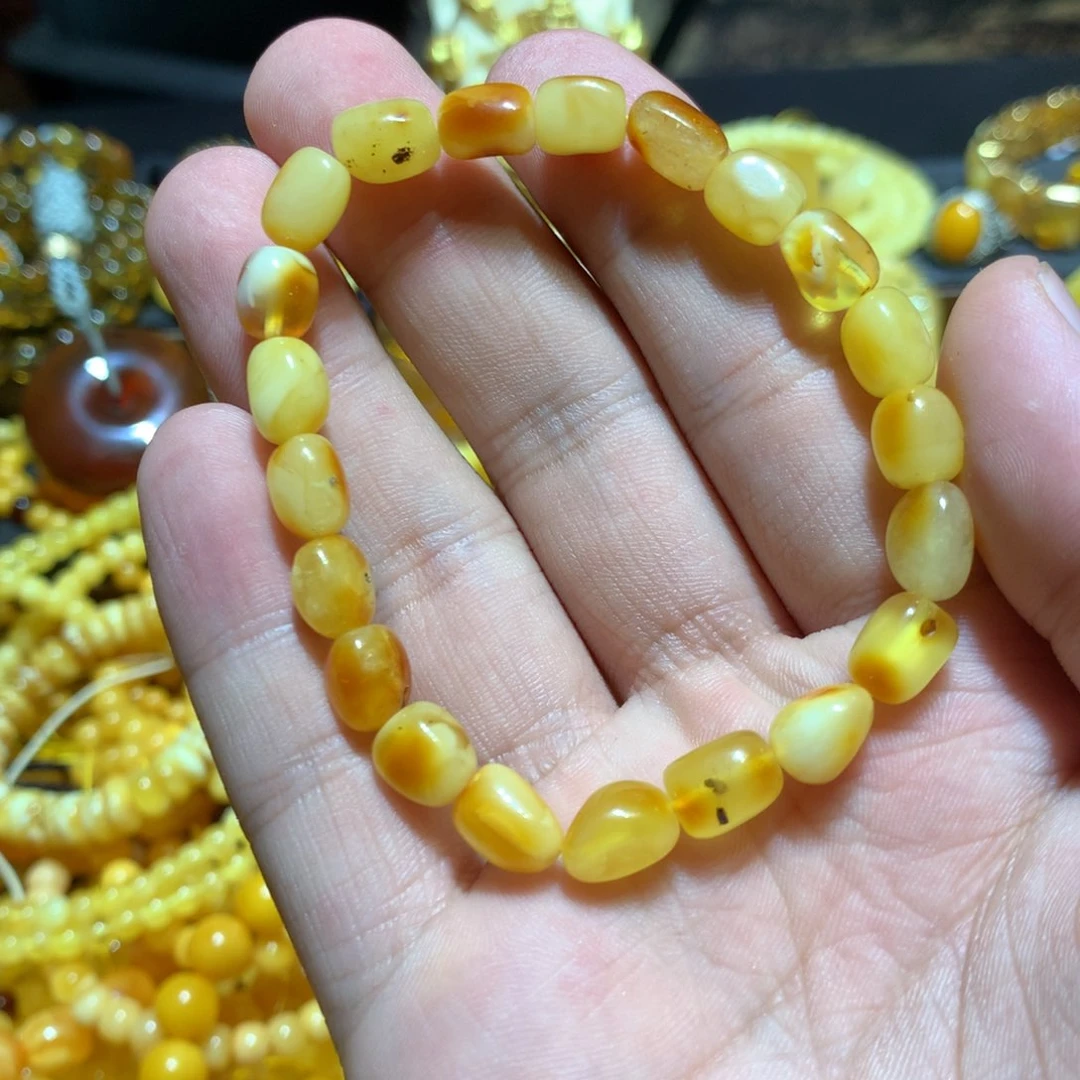 未镶嵌琥珀珠宝奇石