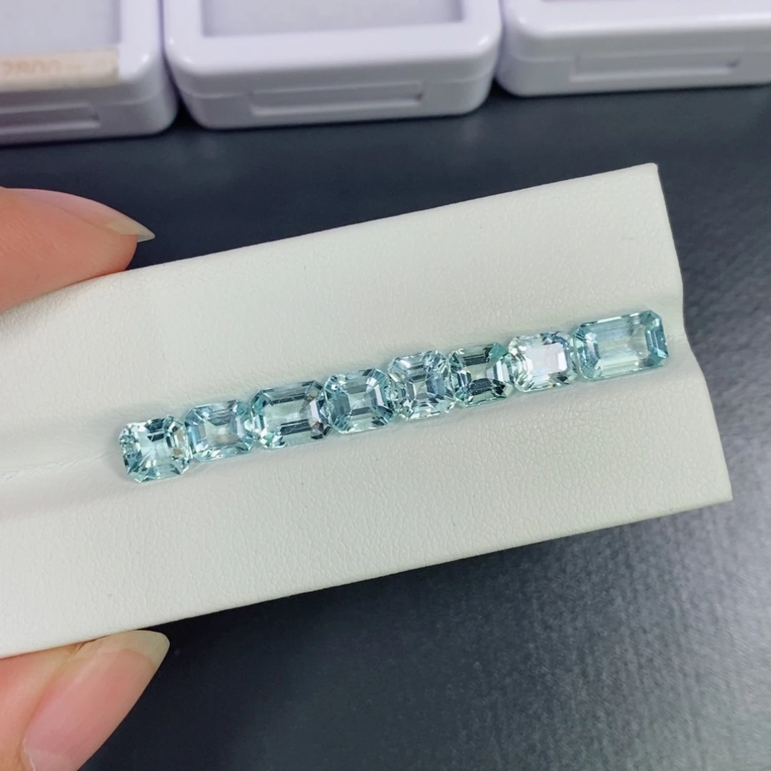 裸石海蓝宝石180一克拉，仅供展示，挑好上定向