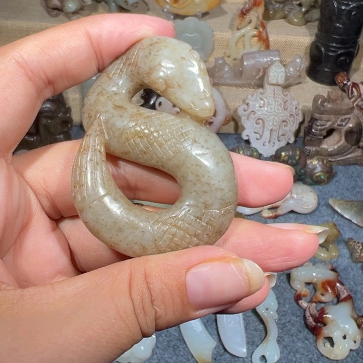 未镶嵌和田玉挂件