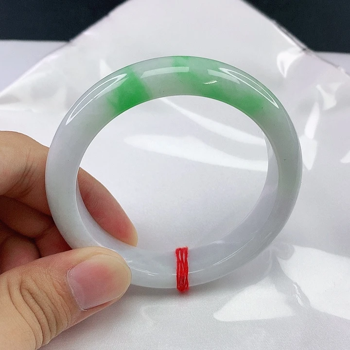 翡翠手镯未镶嵌圈56。8012
