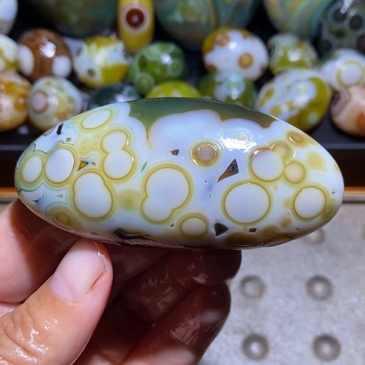 未镶嵌玛瑙/玉髓珠宝半成品191