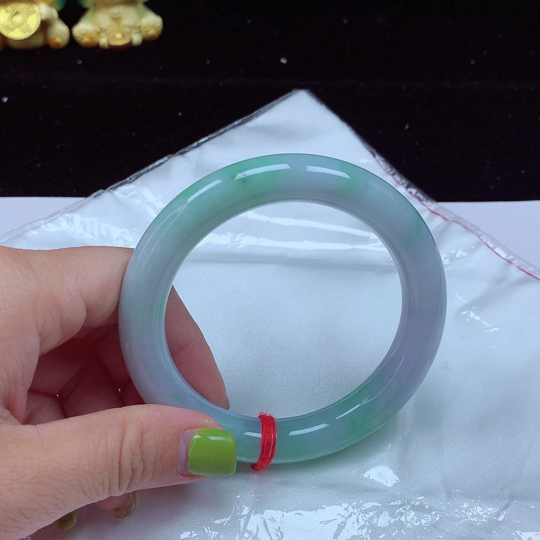 翡翠未镶嵌手镯（圆镯）圈口59