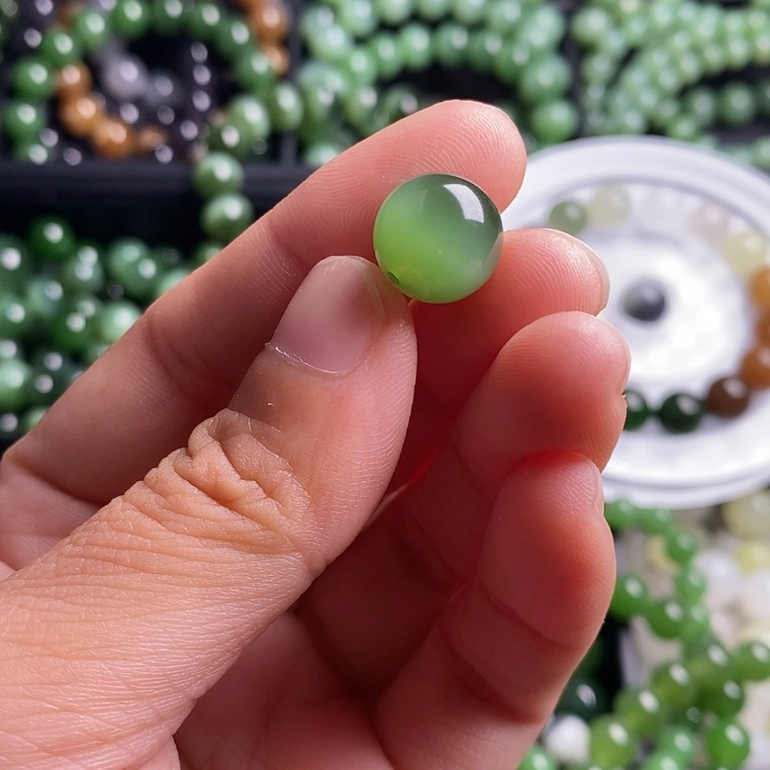 和田玉（碧玉）未镶嵌珠宝半成品