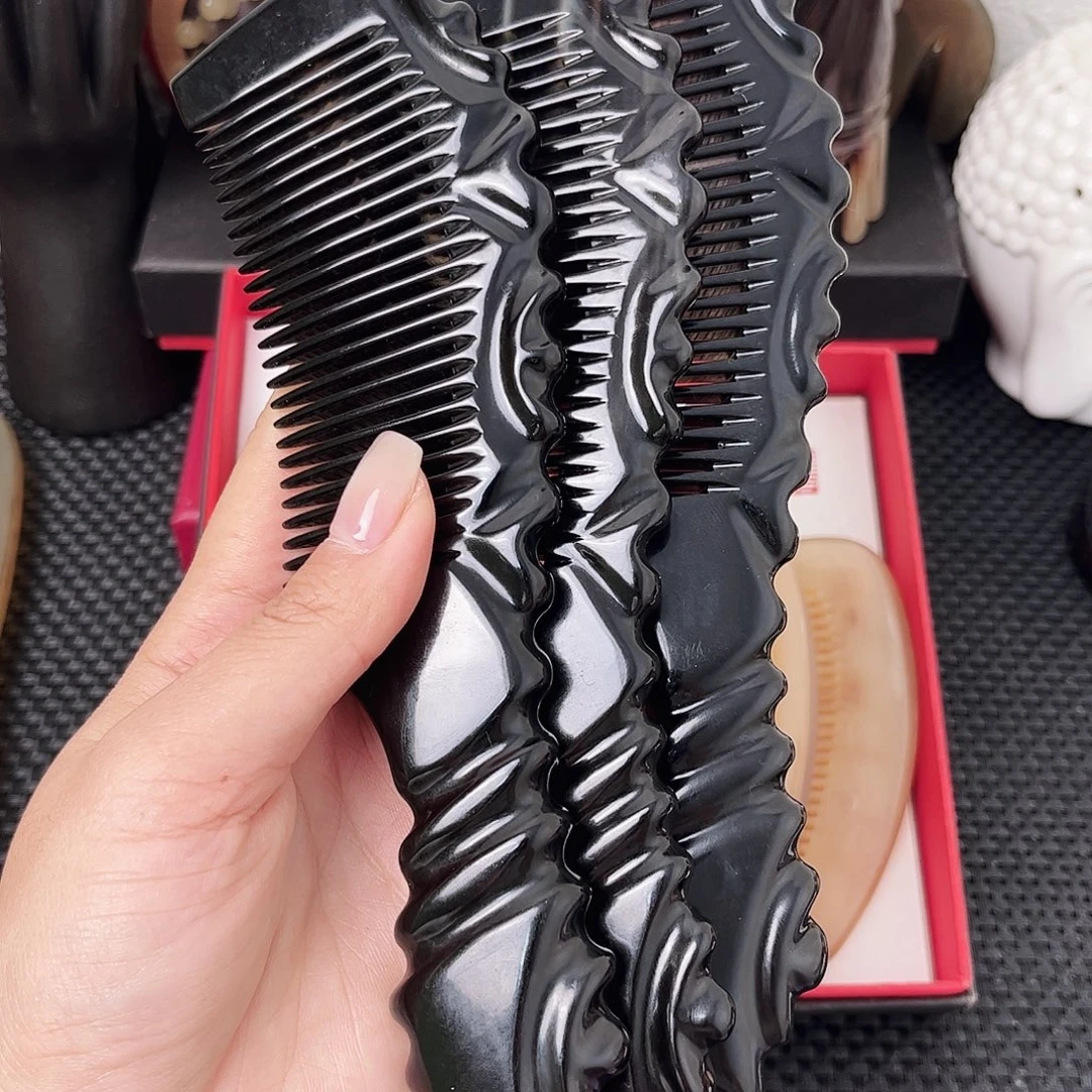 纯手工制作纯牛角梳子