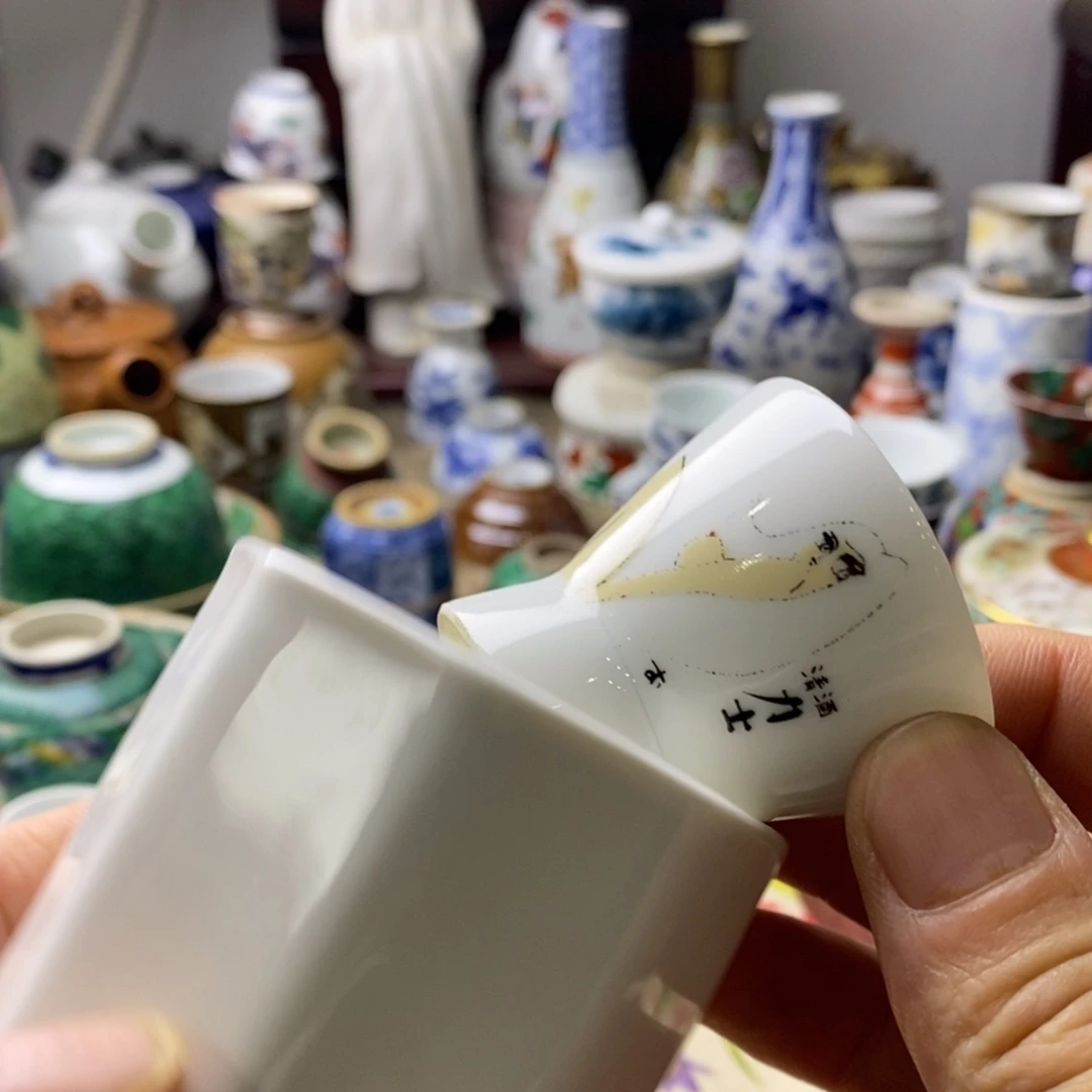 瓷片是因为它能有效保护眼睛哦是