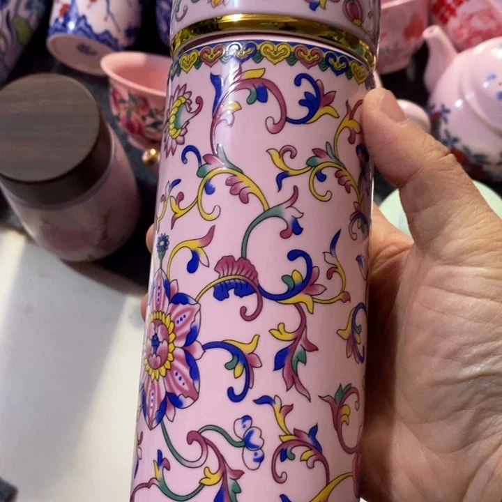 摆件陶红稀土珐琅彩缠枝莲保温杯