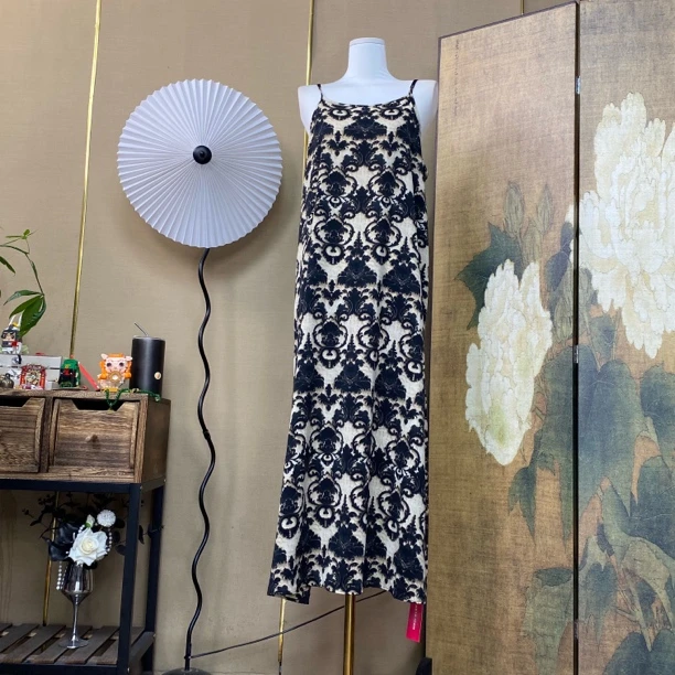 【75】复古图腾花长款设计优雅吊带裙修身气质