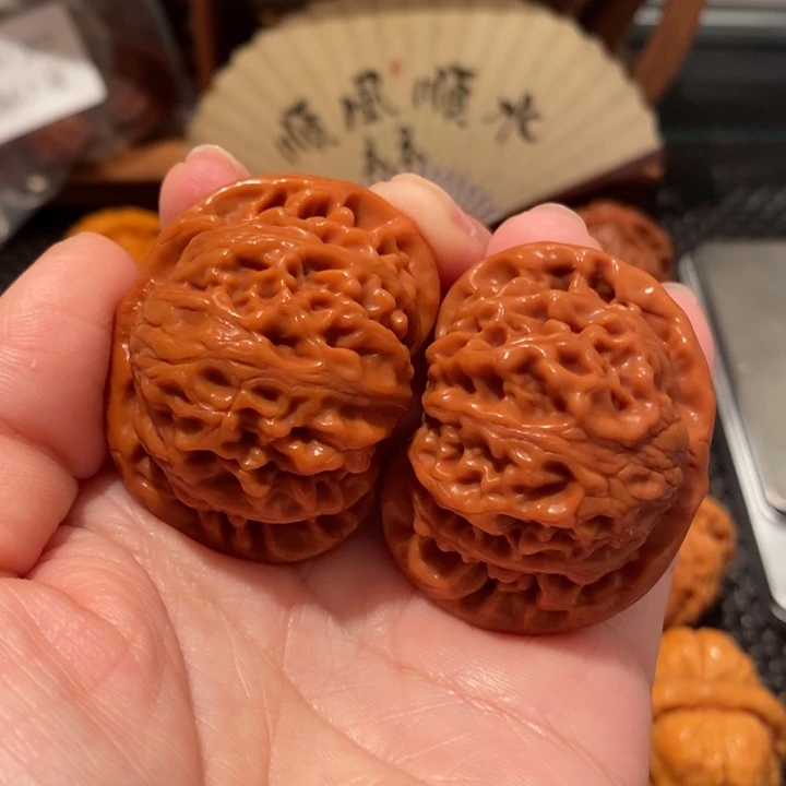 文玩核桃吊坠44宫灯400