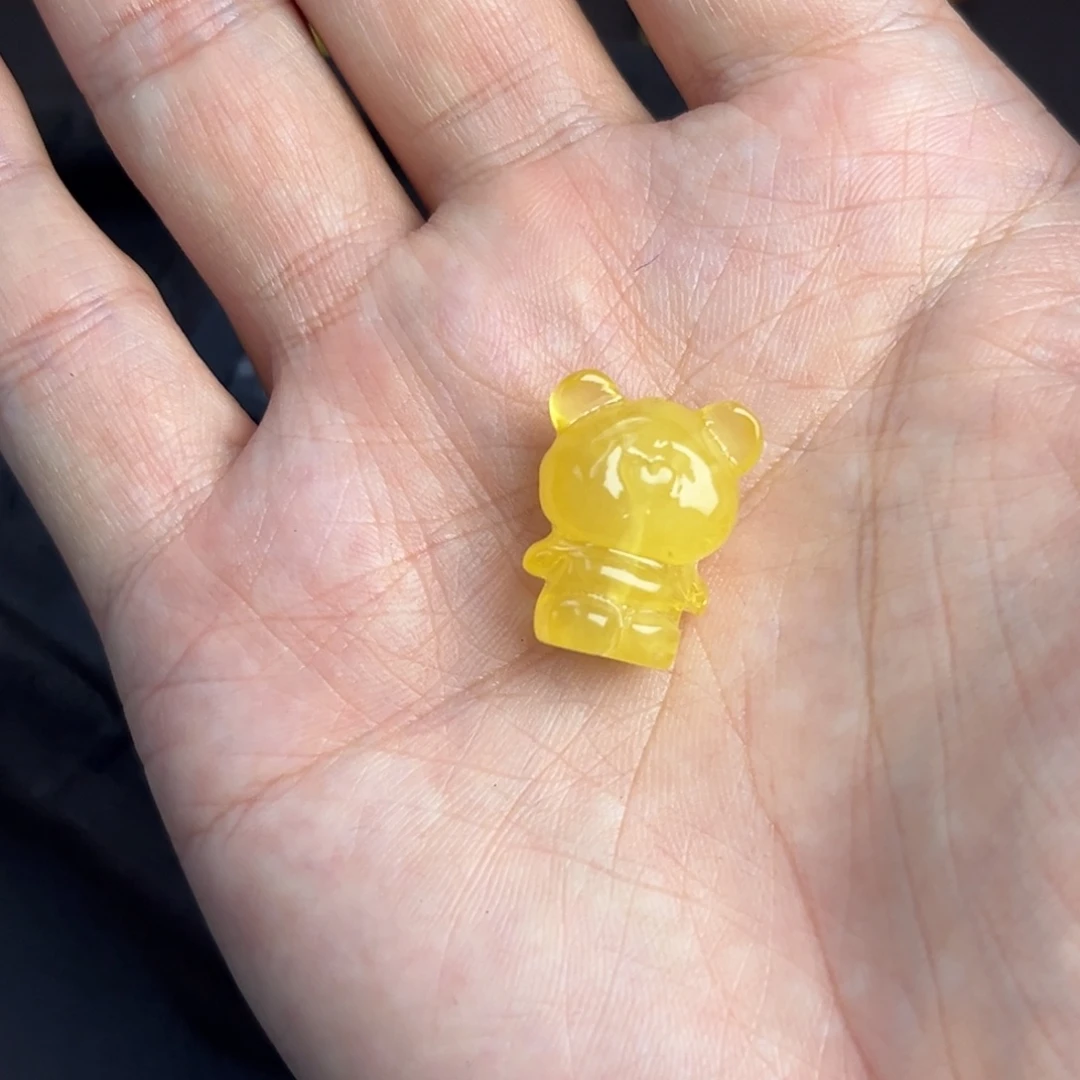 琥珀未镶嵌裸石小熊