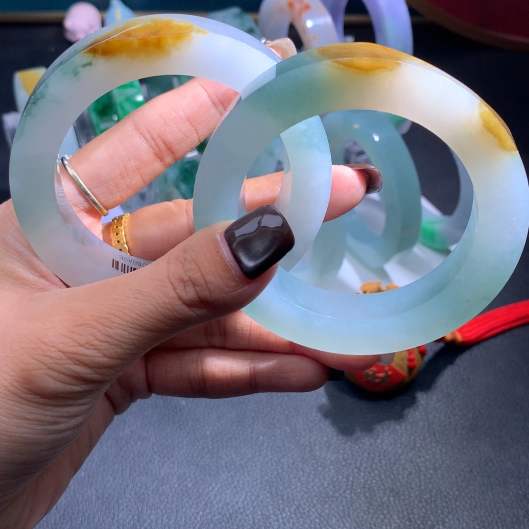 未镶嵌翡翠手镯定制翡翠
