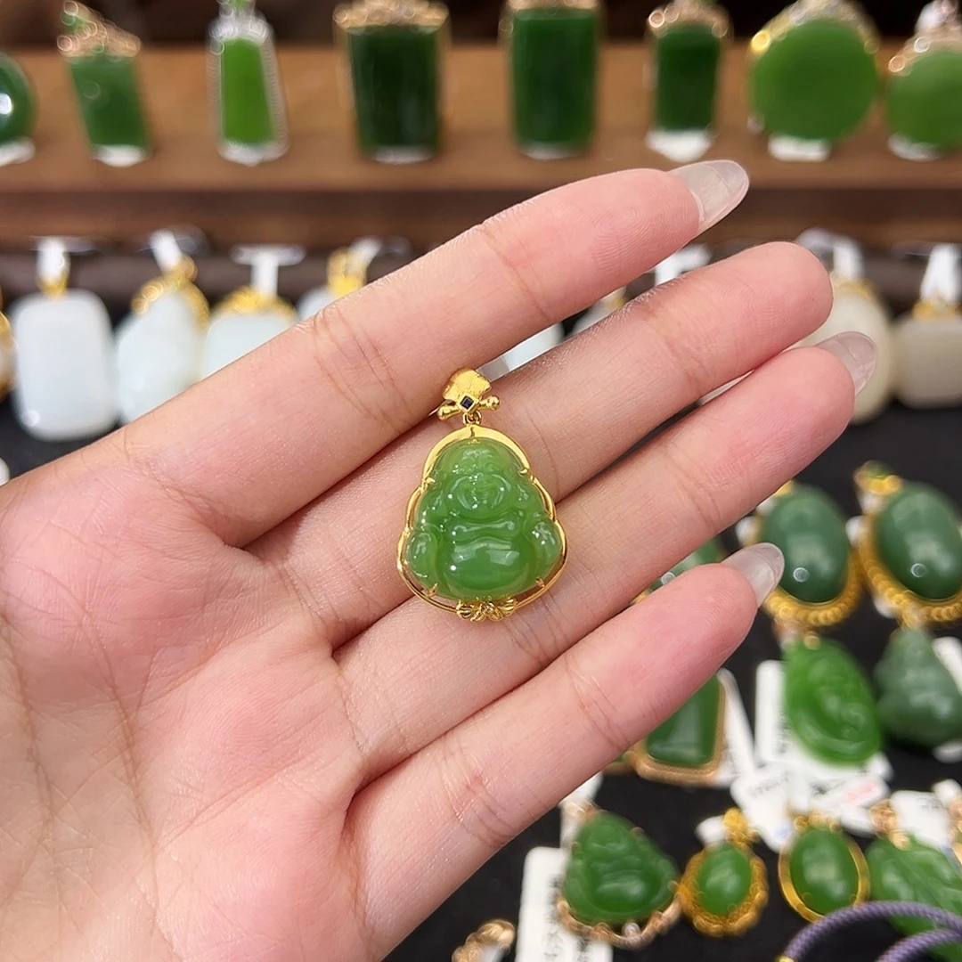 和田玉18K金镶嵌吊坠(不含链)苹果绿佛公17mm