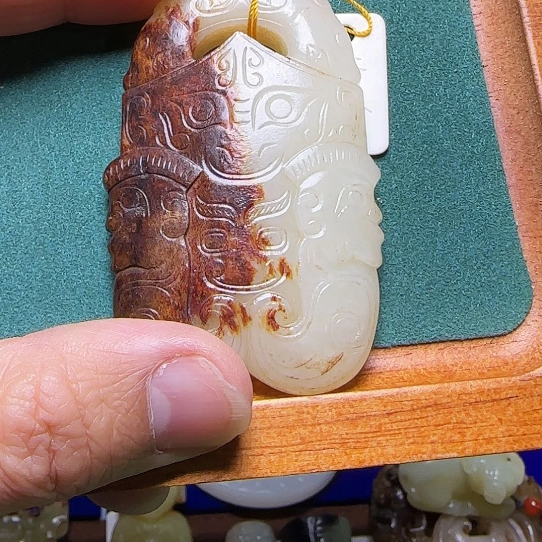 今***家和田玉（糖玉）未镶嵌颈饰