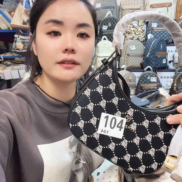 PVC包包包包包包吧