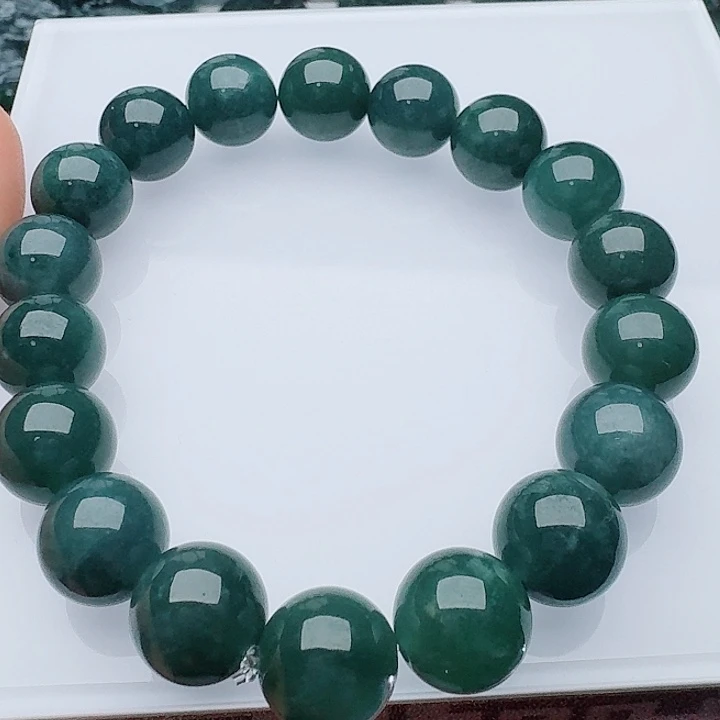 颈饰未镶嵌翡翠天然的A货翡翠多样性发其一