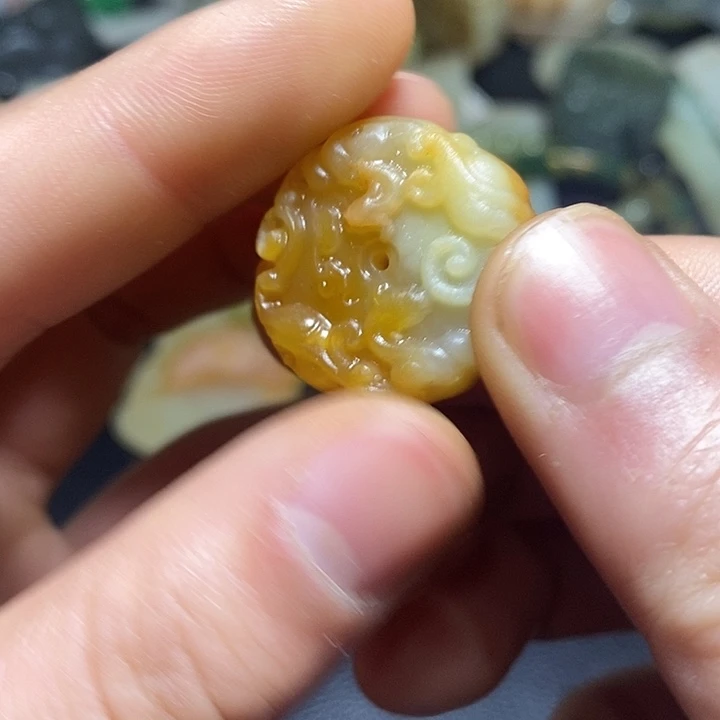 和田玉（糖玉）未镶嵌颈饰