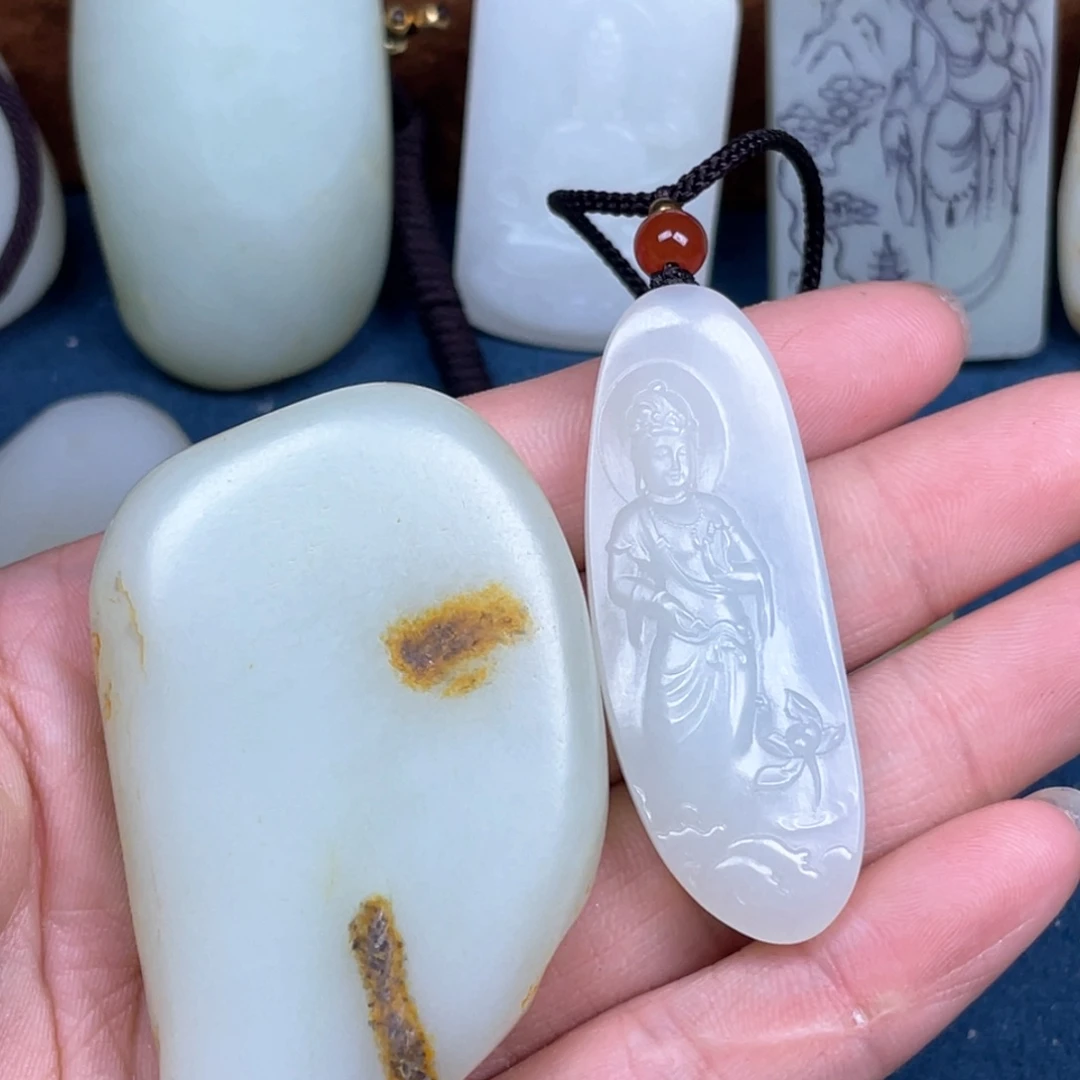 挂件未镶嵌定制和田玉曼**华