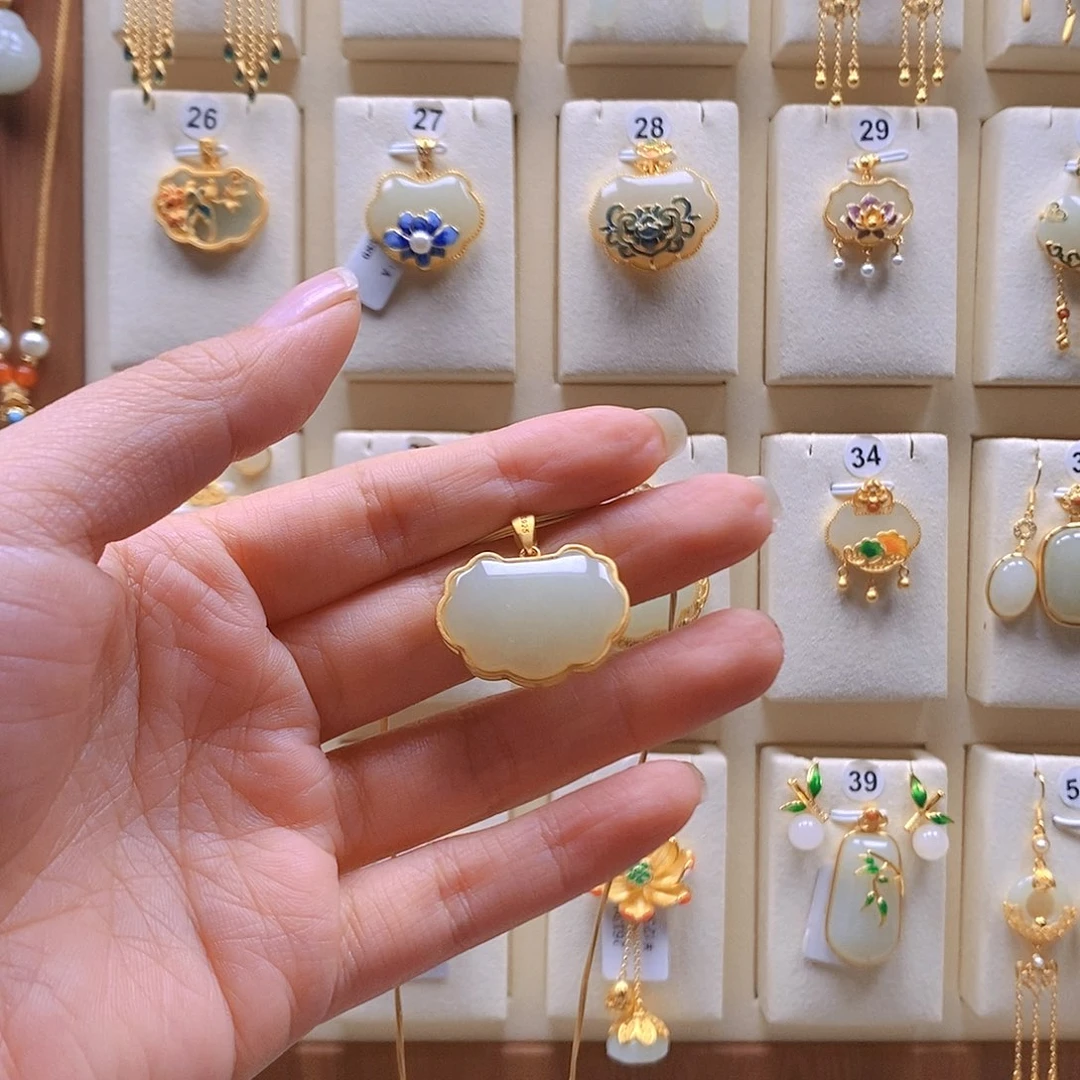 和田玉银S925镶嵌颈饰