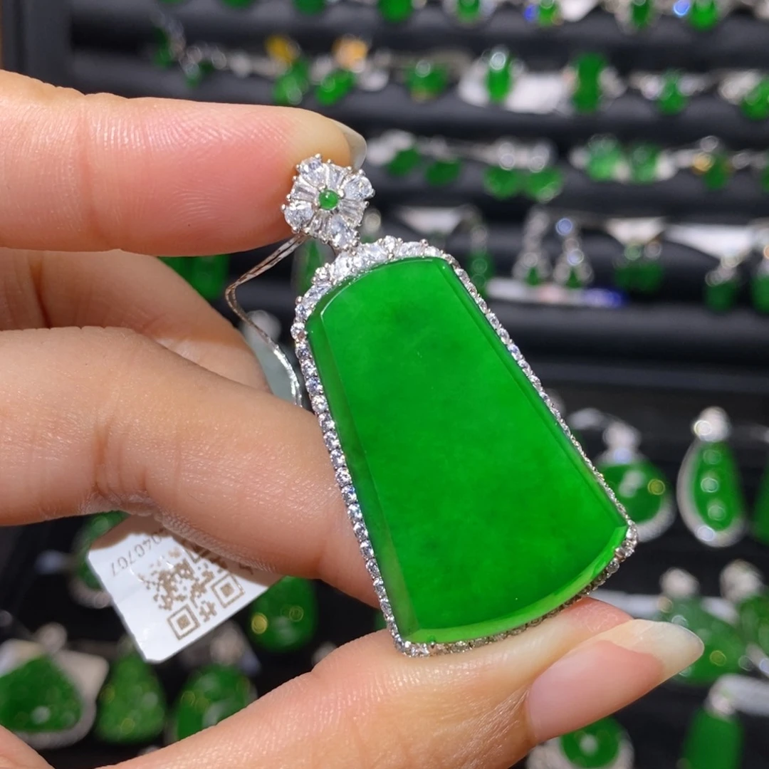 翡翠银S925镶嵌颈饰方牌吊坠