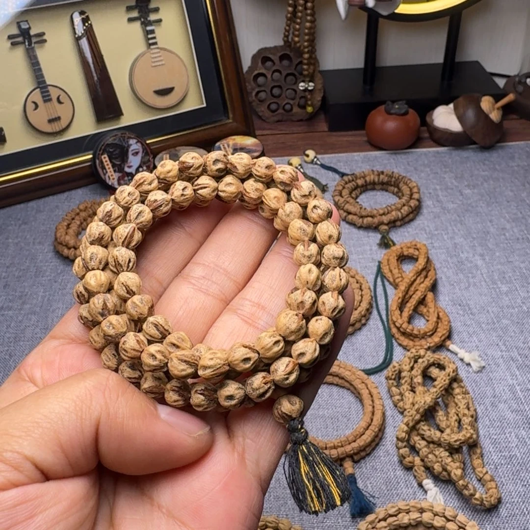 柏香籽/百香籽吊坠阿**?