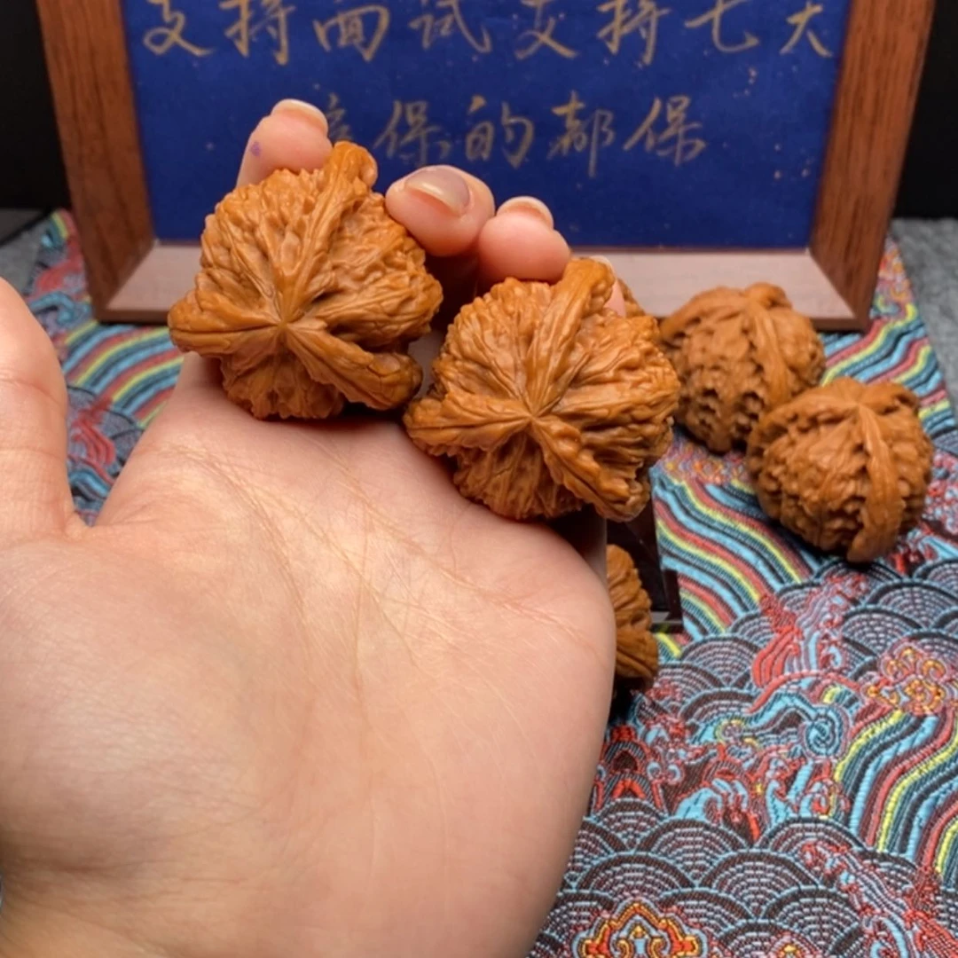 【闪购商品】万**意白狮子11111111