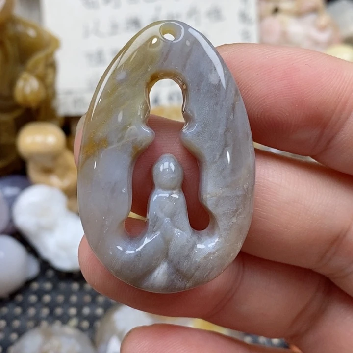 颈饰未镶嵌硅化珊瑚（珊瑚玉）有瑕 小
