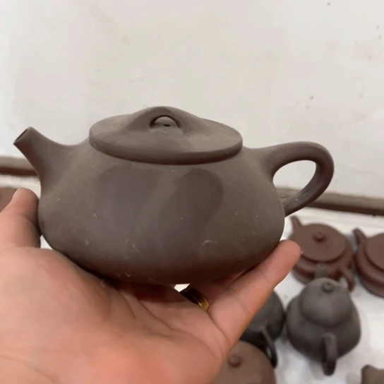 茶壶紫砂……………………瑕疵
