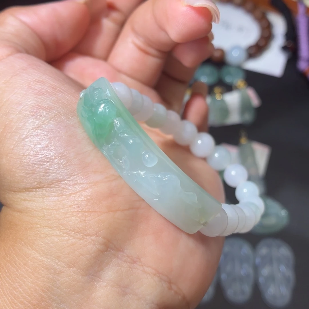 翡翠未镶嵌手链手牌➕卡8珠串