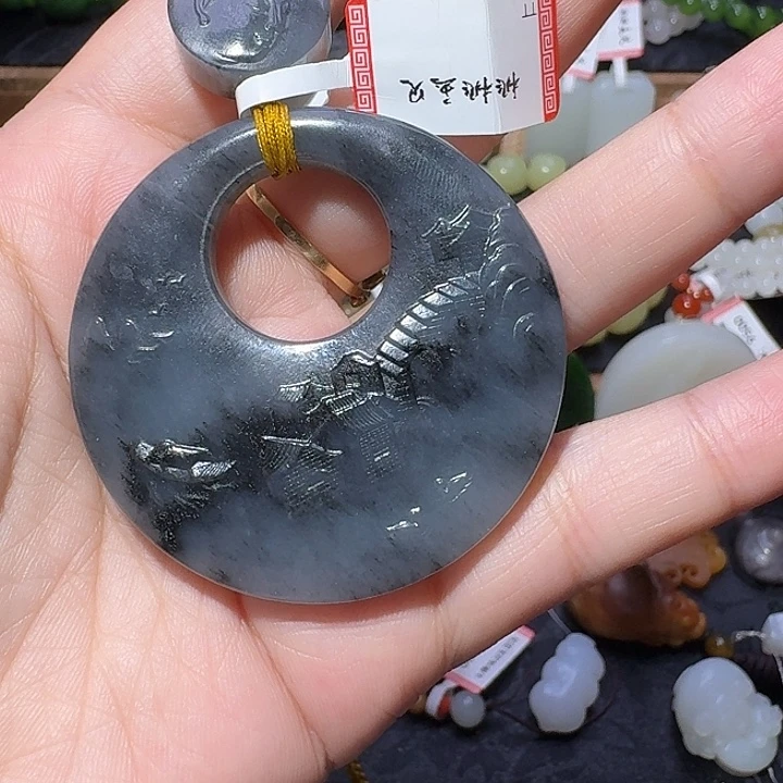 颈饰未镶嵌和田玉山水牌