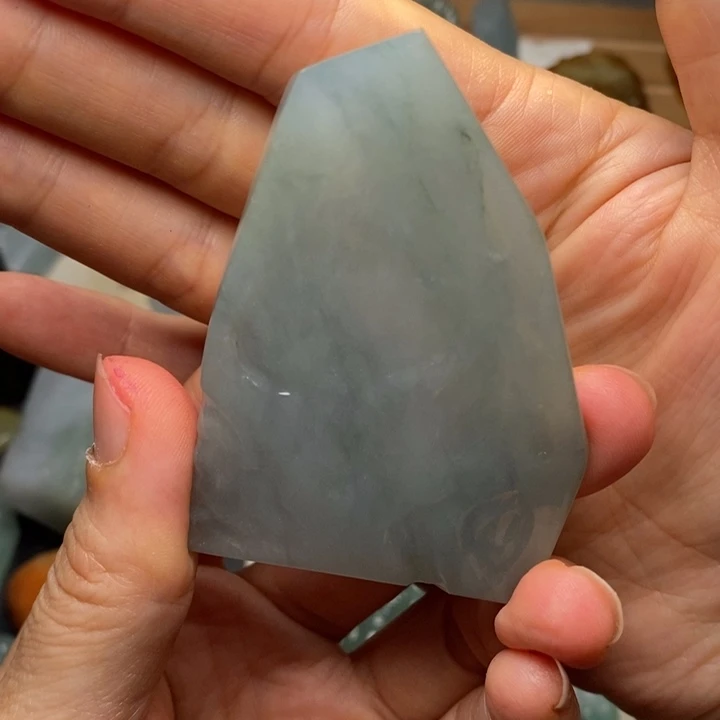 碰***笑翡翠未镶嵌颈饰天然