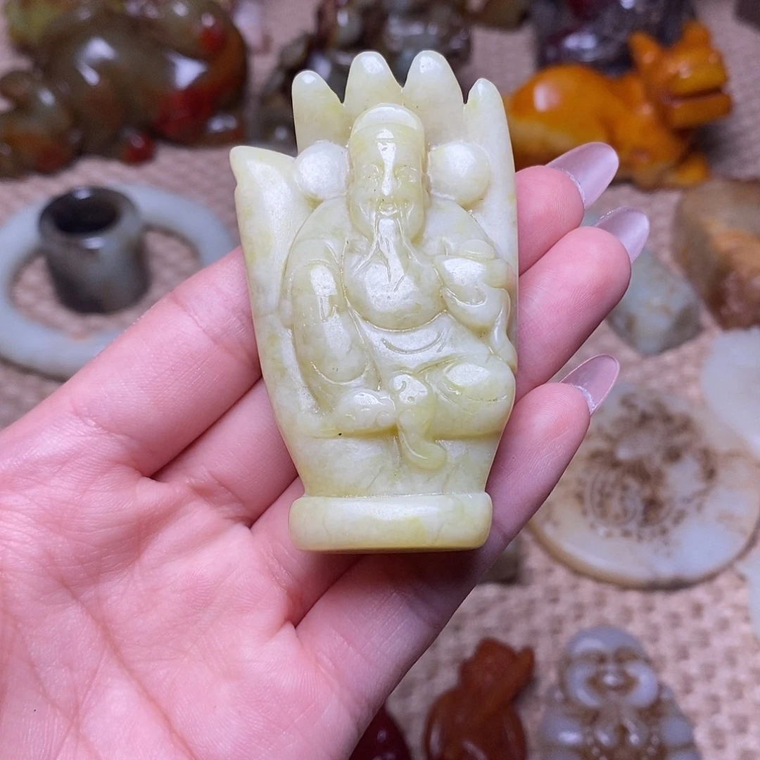 未镶嵌蛇纹石玉颈饰
